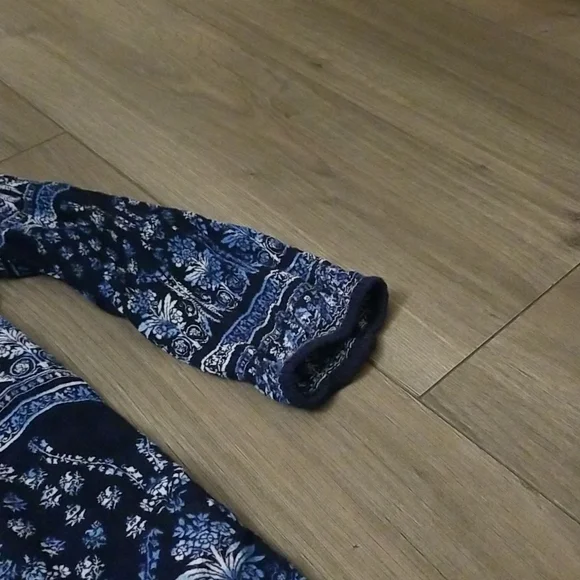 Womens large top - Picture 3 of 4